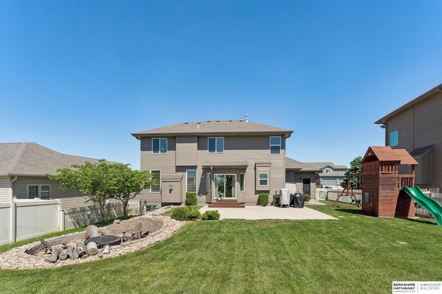 7422 S 198 Street, Gretna, NE 68028