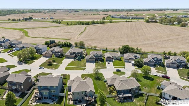 7422 S 198 Street, Gretna, NE 68028
