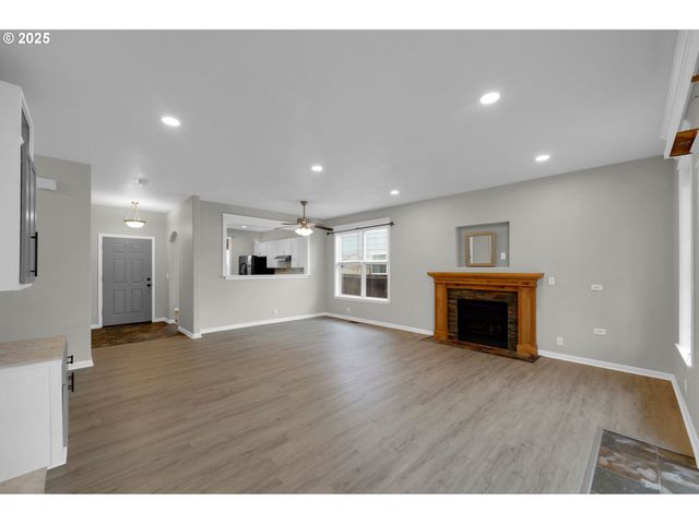 1280 REDING Ave, Eugene, OR 97402