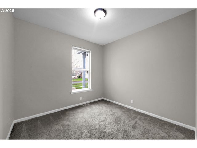 1280 REDING Ave, Eugene, OR 97402