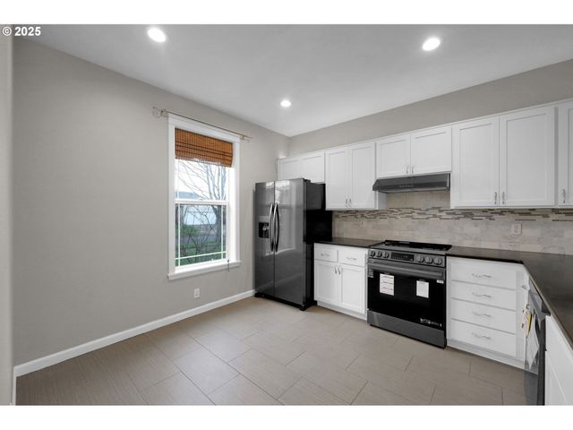 1280 REDING Ave, Eugene, OR 97402