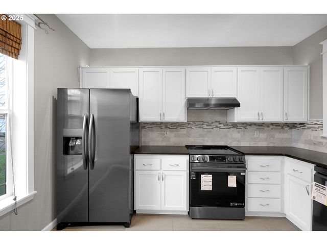 1280 REDING Ave, Eugene, OR 97402