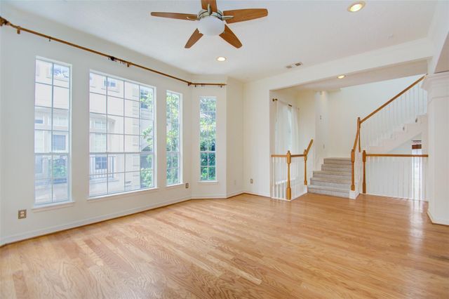 911 Reinicke Street, Houston, TX 77007