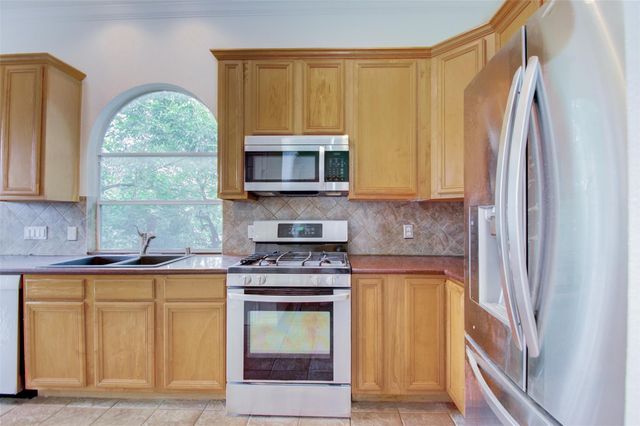 911 Reinicke Street, Houston, TX 77007