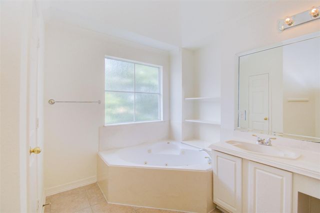 911 Reinicke Street, Houston, TX 77007