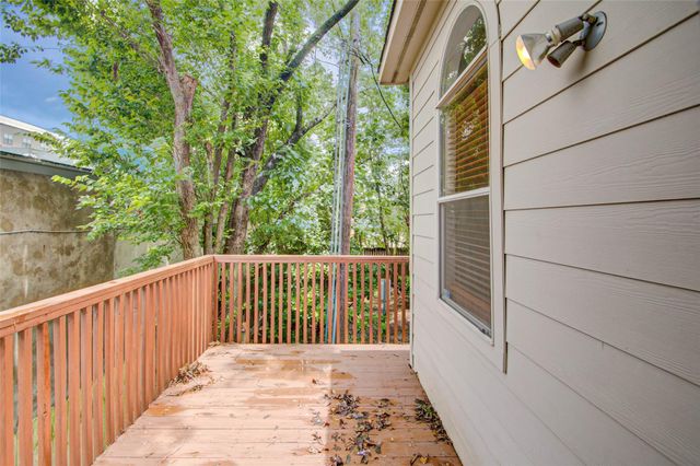 911 Reinicke Street, Houston, TX 77007