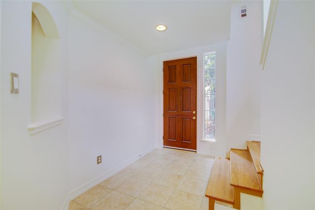 911 Reinicke Street, Houston, TX 77007