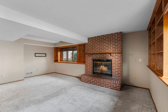 9836 Ilex Street NW, Coon Rapids, MN 55433
