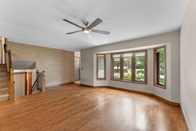9836 Ilex Street NW, Coon Rapids, MN 55433