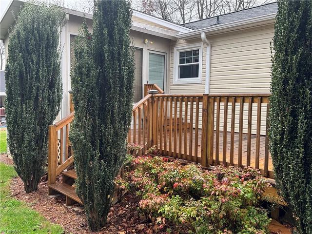 106 Meta Court, King, NC 27021