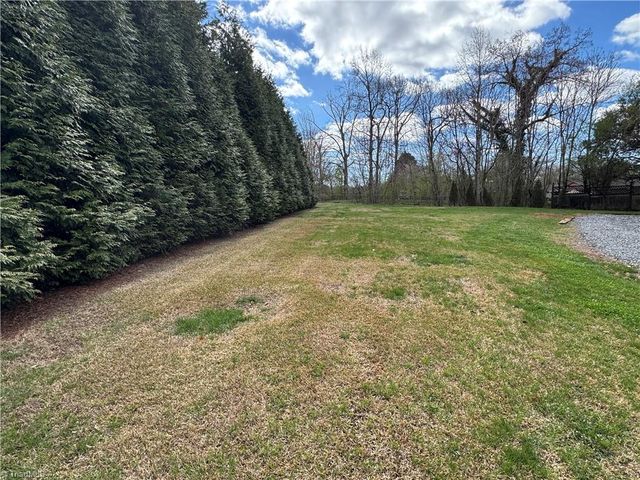 106 Meta Court, King, NC 27021