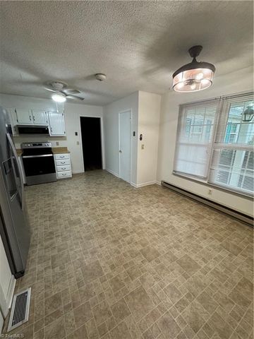 106 Meta Court, King, NC 27021