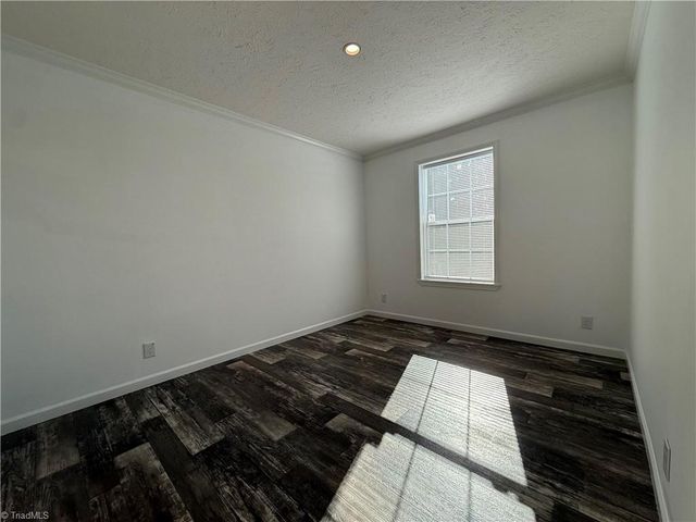 812 W Main Street, Pilot Mountain, NC 27041