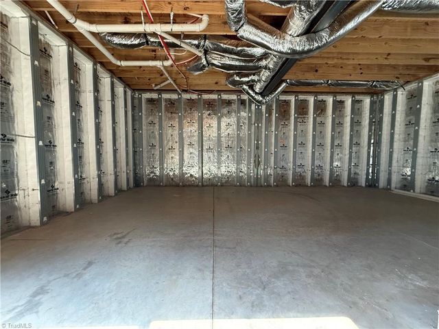 812 W Main Street, Pilot Mountain, NC 27041