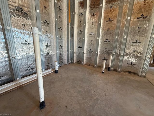 812 W Main Street, Pilot Mountain, NC 27041