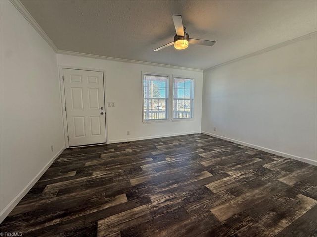 812 W Main Street, Pilot Mountain, NC 27041