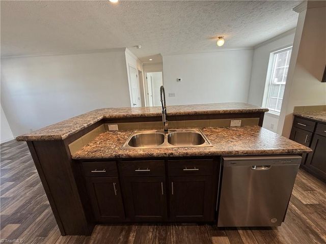 812 W Main Street, Pilot Mountain, NC 27041