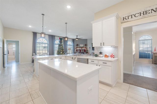 2118 Gilbert Road, League City, TX 77539