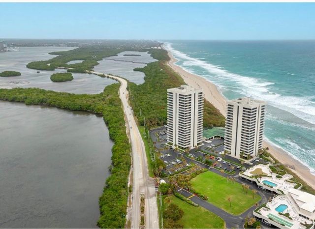 5540 N Ocean Drive 9-B, Riviera Beach, FL 33404