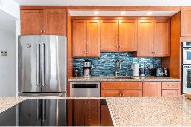 5540 N Ocean Drive 9-B, Riviera Beach, FL 33404