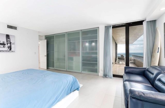 5540 N Ocean Drive 9-B, Riviera Beach, FL 33404