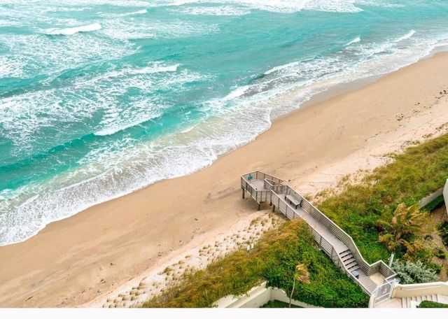 5540 N Ocean Drive 9-B, Riviera Beach, FL 33404