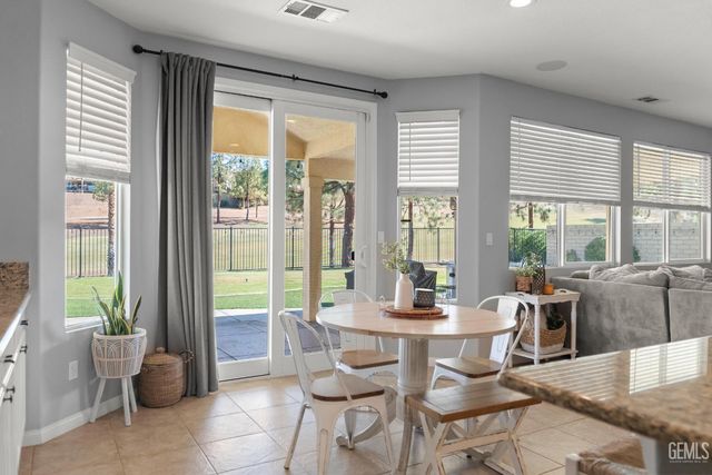 5101 Anacapa Drive, Bakersfield, CA 93306