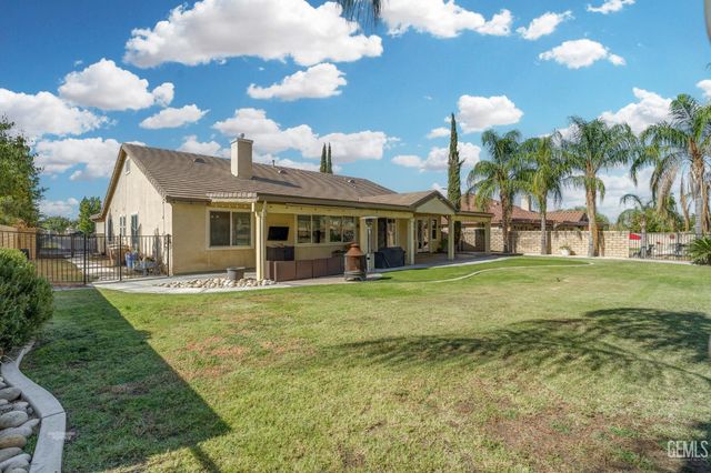 5101 Anacapa Drive, Bakersfield, CA 93306