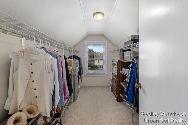 1336 Philadelphia Avenue, Grand Rapids, MI 49506