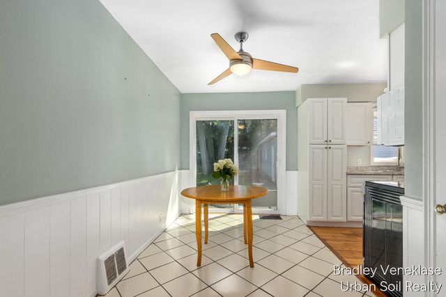 1336 Philadelphia Avenue, Grand Rapids, MI 49506