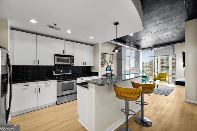 250 Pharr Road NE APT 1702, Atlanta, GA 30305