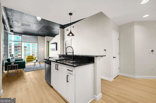 250 Pharr Road NE APT 1702, Atlanta, GA 30305