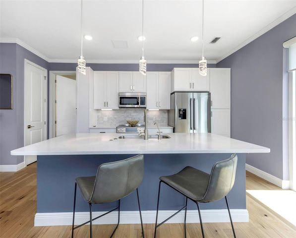 600 3RD AVENUE S 305, St Petersburg, FL 33701