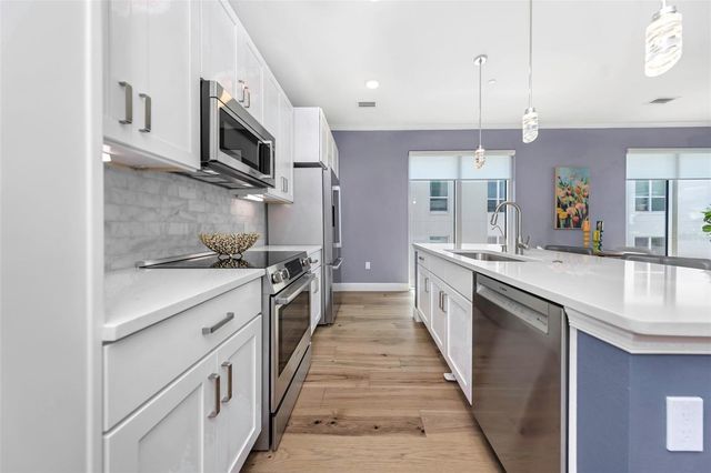 600 3RD AVENUE S 305, St Petersburg, FL 33701