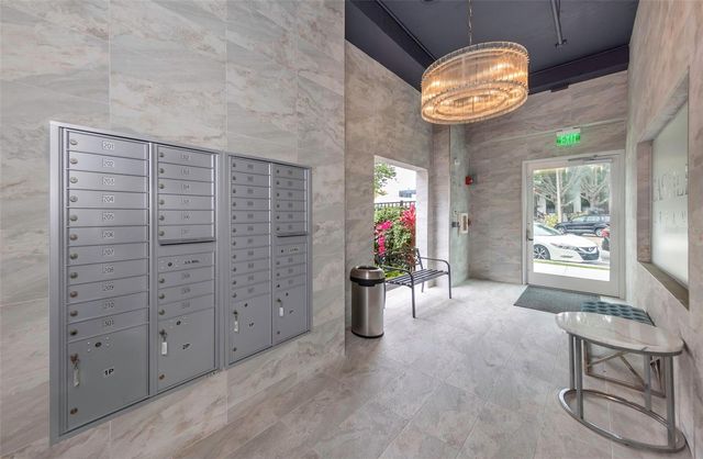 600 3RD AVENUE S 305, St Petersburg, FL 33701