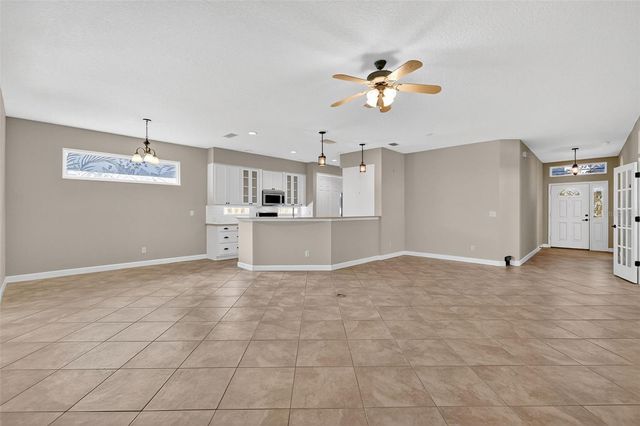 8852 BRIDGEPORT BAY CIRCLE, Mount Dora, FL 32757