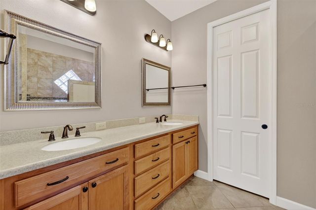 8852 BRIDGEPORT BAY CIRCLE, Mount Dora, FL 32757