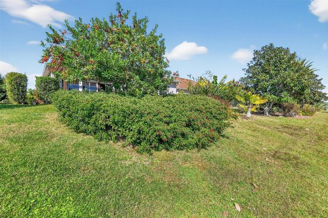 8852 BRIDGEPORT BAY CIRCLE, Mount Dora, FL 32757