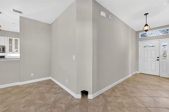 8852 BRIDGEPORT BAY CIRCLE, Mount Dora, FL 32757