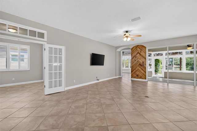 8852 BRIDGEPORT BAY CIRCLE, Mount Dora, FL 32757