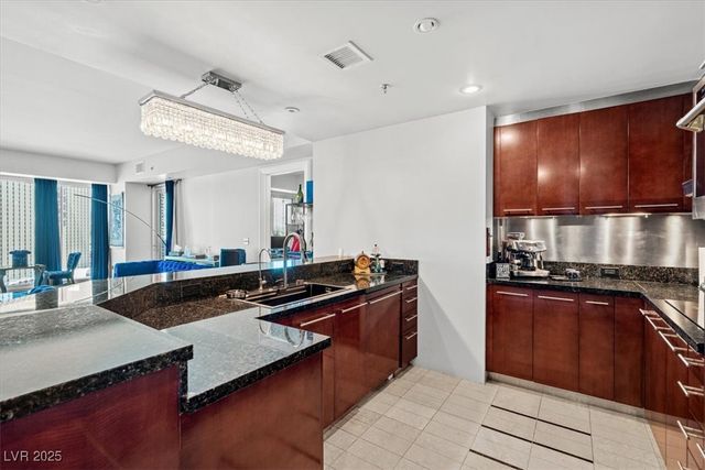 2700 Las Vegas Boulevard 1401, Las Vegas, NV 89109