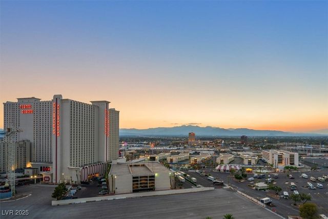 2700 Las Vegas Boulevard 1401, Las Vegas, NV 89109