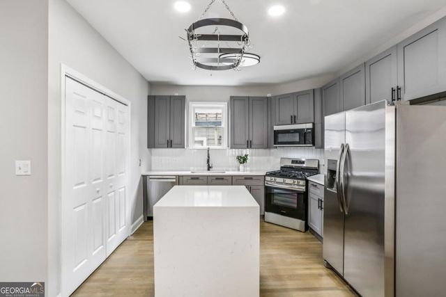 79 Hammock Place SE, Atlanta, GA 30312