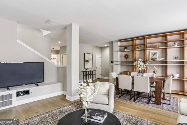 79 Hammock Place SE, Atlanta, GA 30312