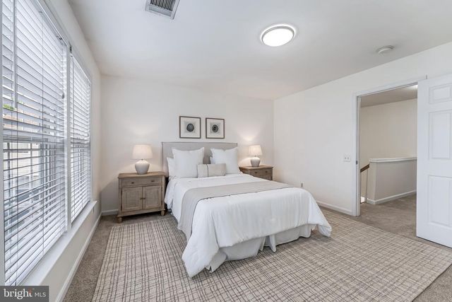 12509 FOX VIEW WAY, Reston, VA 20191