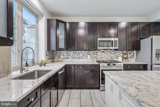 12509 FOX VIEW WAY, Reston, VA 20191