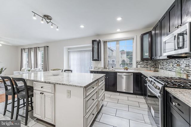 12509 FOX VIEW WAY, Reston, VA 20191