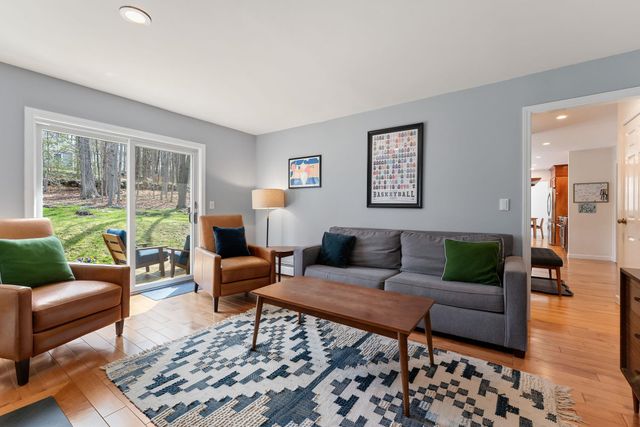 5 Harbor Ridge Road, South Burlington, VT 05403
