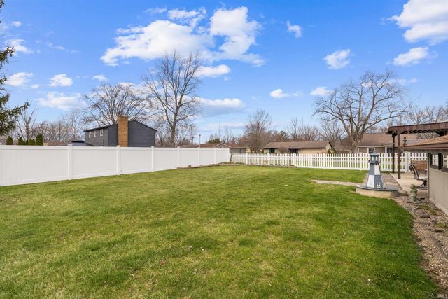 1301 Culbertson Court, Auburn, IN 46706