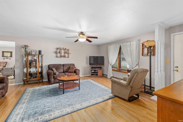 1301 Culbertson Court, Auburn, IN 46706